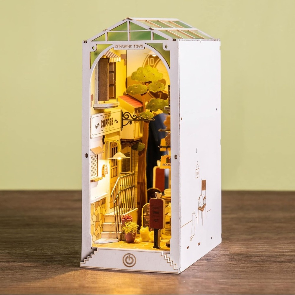 NIB Rolife DIY Book Nook Kit Sunshine Town, DIY Miniature bookend Creative craft